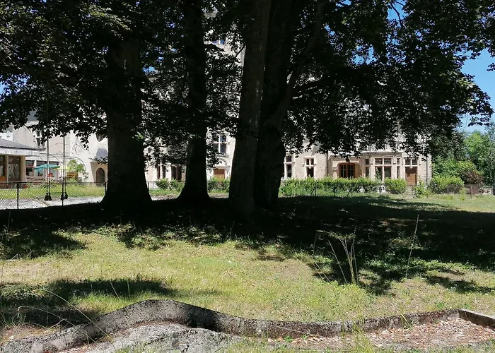Chambre D\'Hotes Dans Le Domaine Du Chateau De Saint-Geoire
